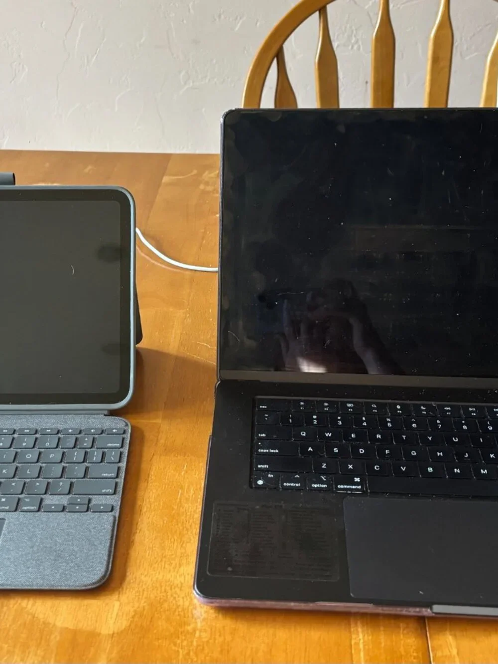Logitech compatible ipad